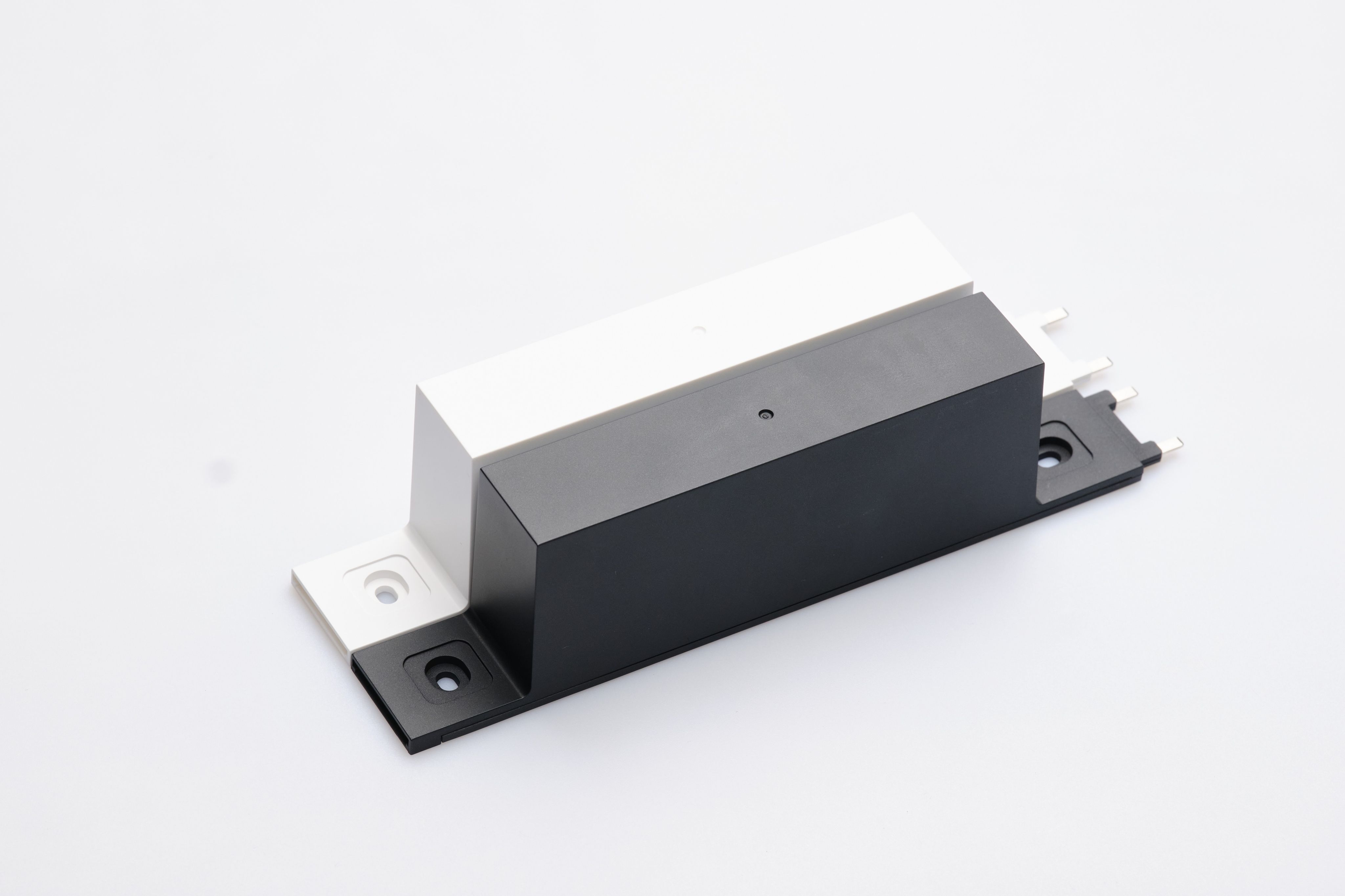 Блок питания Yeelight Pro P20 (для магнитного трека, 110 Вт, компактный, черный)