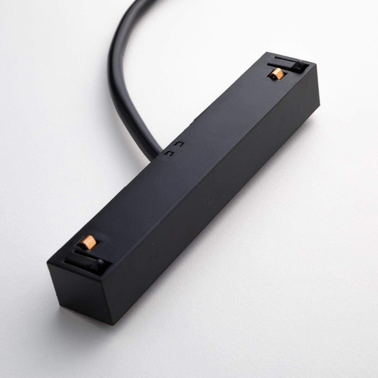 Коннектор Yeelight Pro S21 (для магнитного трека, ввод питания, черный)